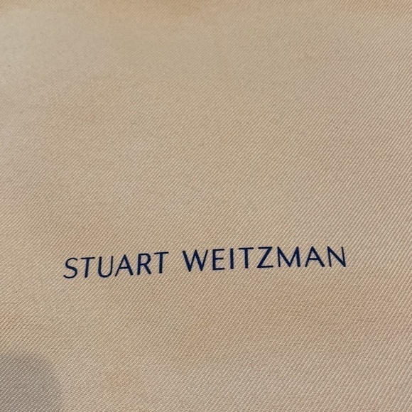 Stuart Weitzman dust bag . Perfect condition. - Picture 4 of 5